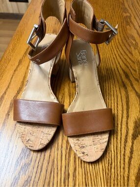 Woman’s Franco Sarto Sandals